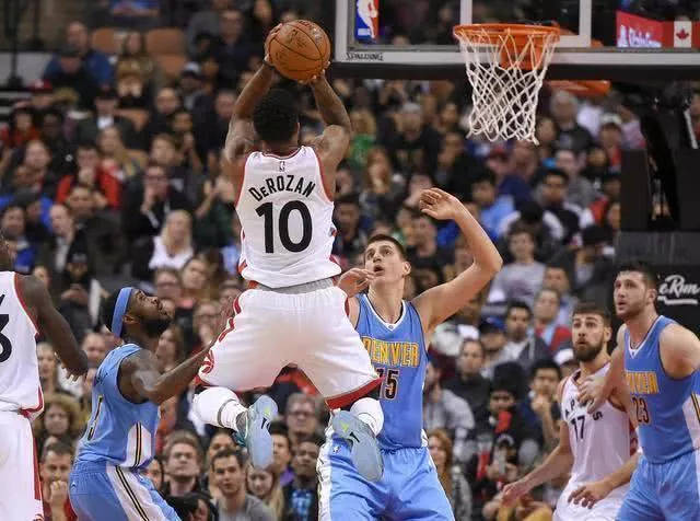 伤病与密集 伤病与密集