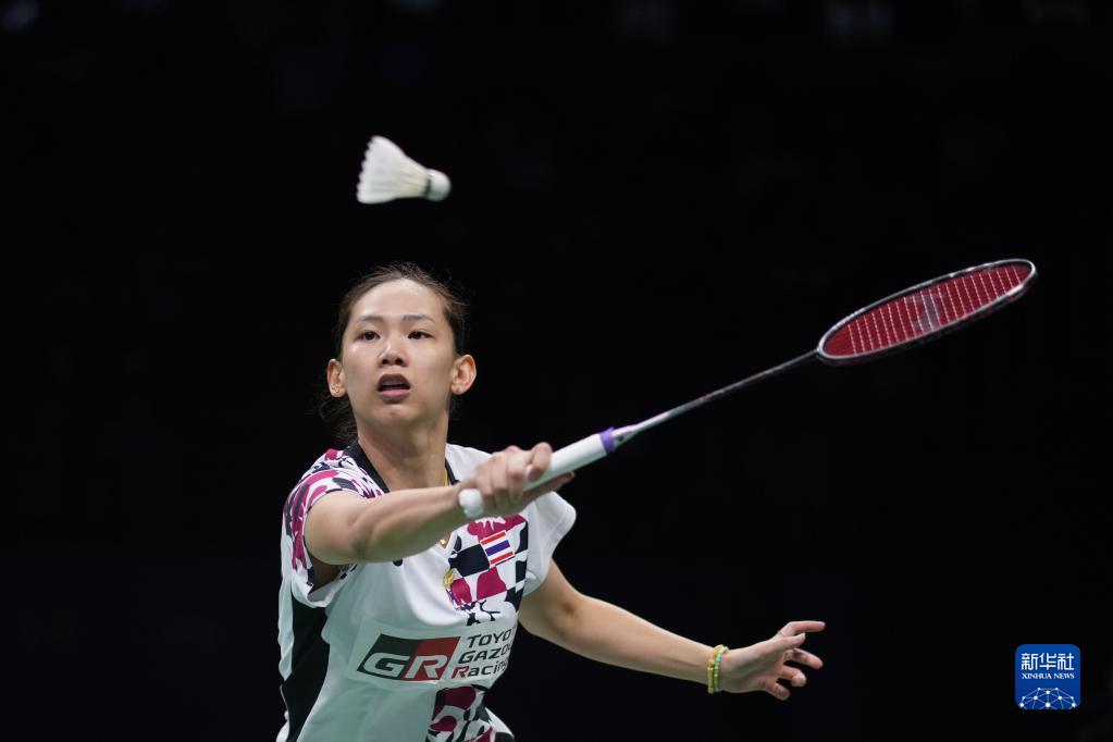 步入商界的 步入商界的