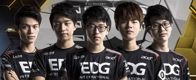 球迷和媒体 球迷和媒体