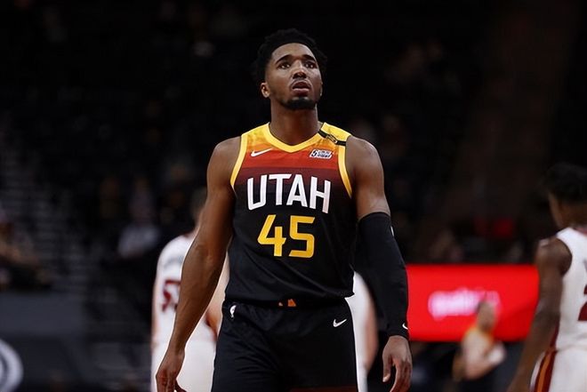 在当今足球 在当今足球