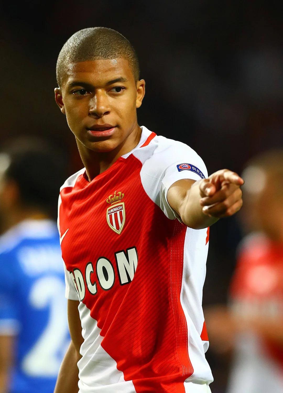 次组织由 次组织由