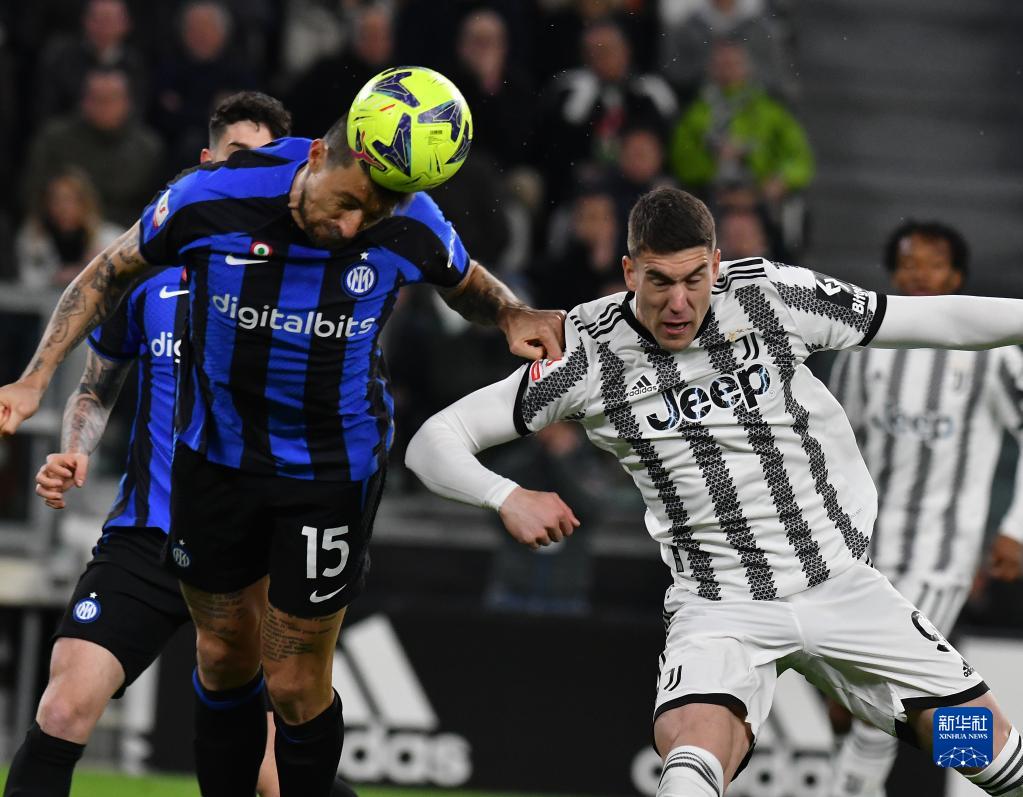 第一记发球 第一记发球