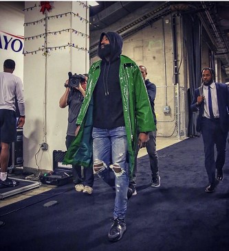 客场击败雷 客场击败雷